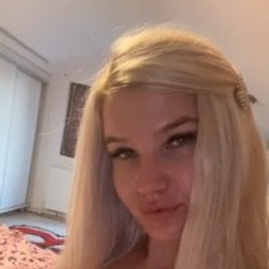 stripchat katty_blonde10 Live Webcam Featured On pornos.live