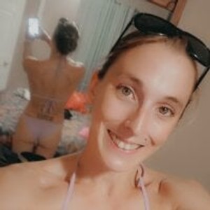 cheapadultsexcams.com Lovely_Catalina livesex profile in shower cams