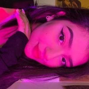 sleekcams.com mia-maliha livesex profile in sph cams