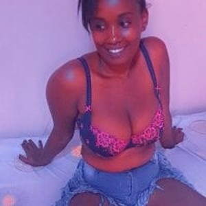 stripchat Sexyxcurves Live Webcam Featured On rudecam.live