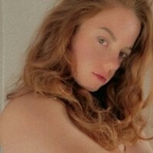 livesex.fan GingerFlames livesex profile in shaven cams