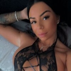 girlsupnorth.com ElleHalligan livesex profile in creampie cams