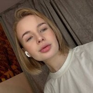 sleekcams.com ClaireRosevelt livesex profile in kissing cams