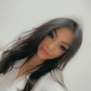 Julya_Jade21 webcam profile - Romanian