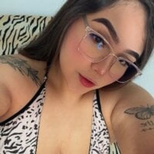 onaircams.com Chloebigas livesex profile in humiliation cams