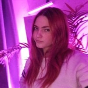 girlsupnorth.com Effi_Elfie livesex profile in shaven cams