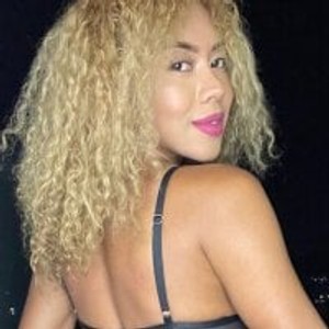 Linda_Moretti profile pic from Stripchat