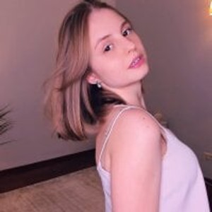 free6cams.com MableGate livesex profile in fetish cams