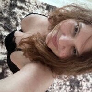 Cougar_MILF webcam profile