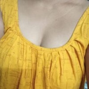 girlsupnorth.com Sexysila2 livesex profile in milf cams