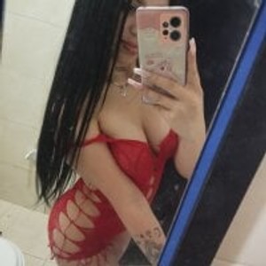 girlsupnorth.com Samantha_Rodriguez1 livesex profile in Housewives cams