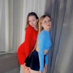 rudecam.live CwenHakes livesex profile in lesbian cams