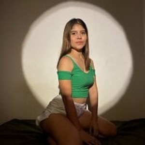 girlsupnorth.com Alinaa-Hot livesex profile in pregnant cams
