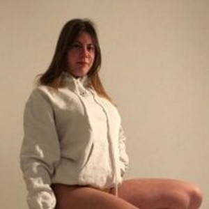 sexcityguide.com lucinebath livesex profile in gagging cams