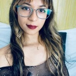 sexcityguide.com yadira_furlan_ livesex profile in private cams