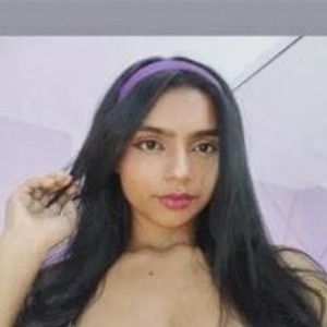 sexcityguide.com naahia__clark livesex profile in swingers cams
