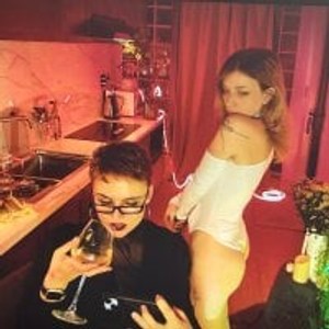 gonewildcams.com hypersuki livesex profile in goth cams