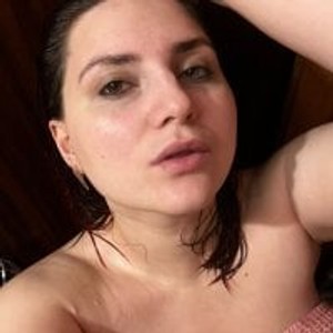 girlsupnorth.com realsweet_goddess livesex profile in curvy cams