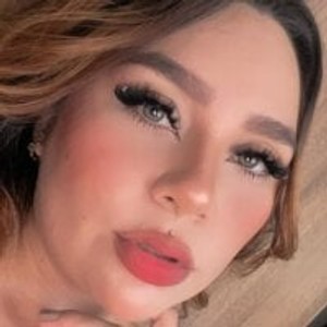 stripchat _TaylorDaniels webcam profile pic via girlsupnorth.com