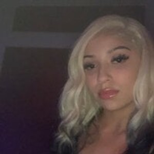 livesexl.com Queenkatxo livesex profile in anal cams