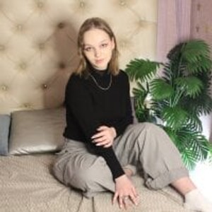 sexcityguide.com SkyeLasley livesex profile in leather cams