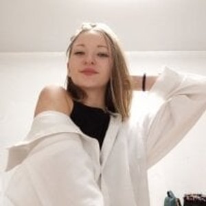 elivecams.com LuciaViviani livesex profile in teen cams