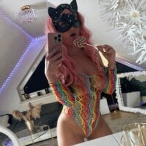 sexcityguide.com its_Emily_Rose livesex profile in mistress cams