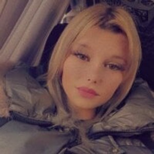 sexcityguide.com CassandraCat livesex profile in masturbation cams