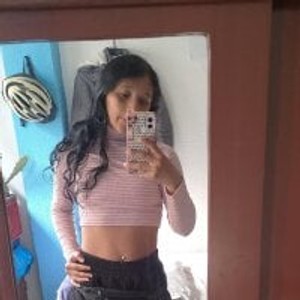 chatnmate.com sirenaBlack livesex profile in young cams