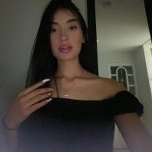 stripchat Alejandraa_pinkk webcam profile pic via sleekcams.com