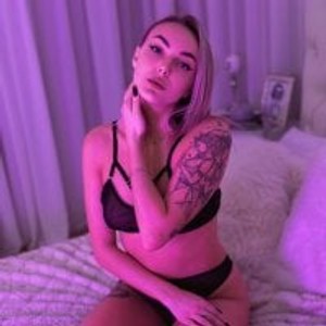 livesex.fan LunaSkyX livesex profile in mobile cams