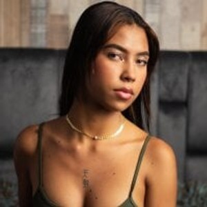 livesexr.com Elastic_Emily livesex profile in bigclit cams