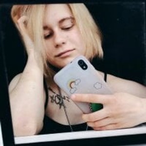 gonewildcams.com SarahMeddin livesex profile in emo cams