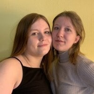 coupleslivesex.com BlackWidowf livesex profile in real cams