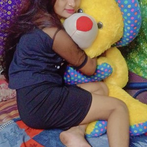 Cam Girl avantika2