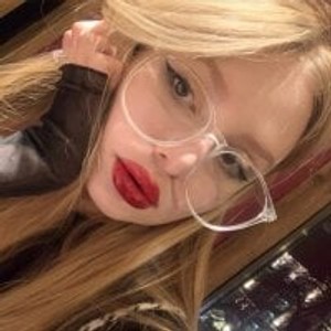 livesex.fan irma_squirt_pants livesex profile in mistress cams