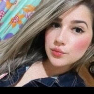 sleekcams.com MerlinaAddams23 livesex profile in public cams