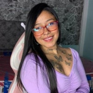 onaircams.com Salomee-LS livesex profile in public cams