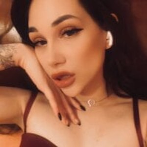 gonewildcams.com Naomi_Charmer livesex profile in kissing cams