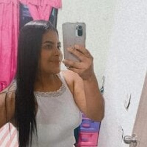 girlsupnorth.com Jhenna_Ramirez livesex profile in shaven cams