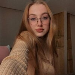 livesexr.com KatieHawkinson livesex profile in real cams