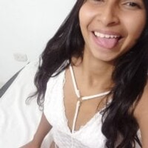 stripchat Latina_girl_cute Live Webcam Featured On gonewildcams.com