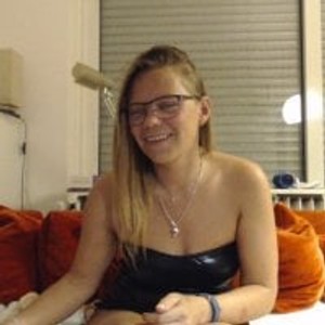 livesexr.com Orgasmqueen1509 livesex profile in fingering cams