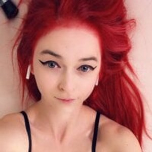 girlsupnorth.com hot_wet_lilly livesex profile in shaven cams