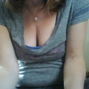 onaircams.com plump_rose livesex profile in bigtits cams