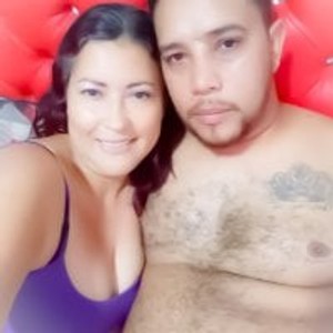 couple_hot_2079 webcam profile