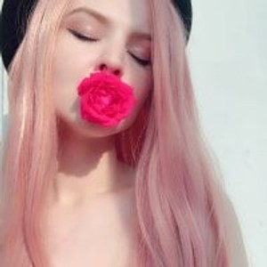 girlsupnorth.com BonieOne livesex profile in small tits cams