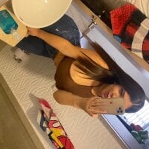 elivecams.com emilyjohanson livesex profile in oil cams