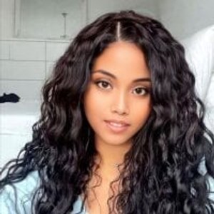naya86 webcam profile - Malagasy