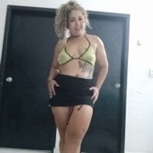 stripchat camile_milf webcam profile pic via pornos.live